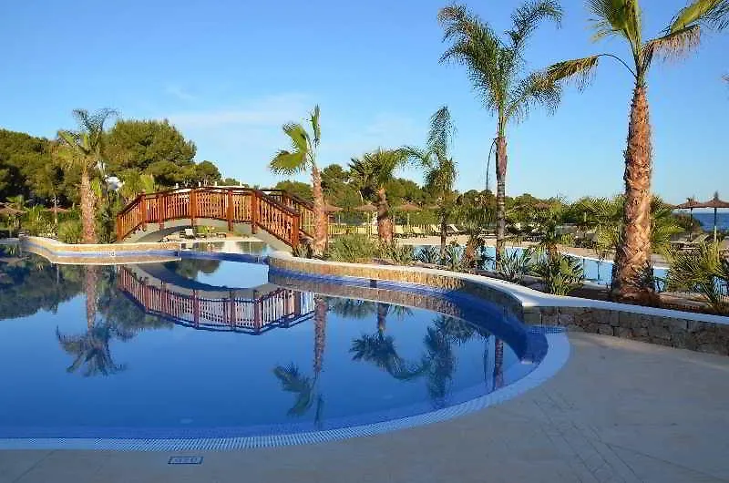 Aparthotel Club Cala Pada Playa S'Argamassa España